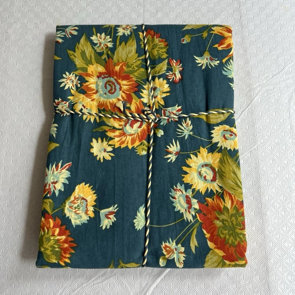 APRIL CORNELL - MARGUERITE - TEAL GOLD ORANGE FLORAL - 60 x 84  TABLECLOTH  NEW